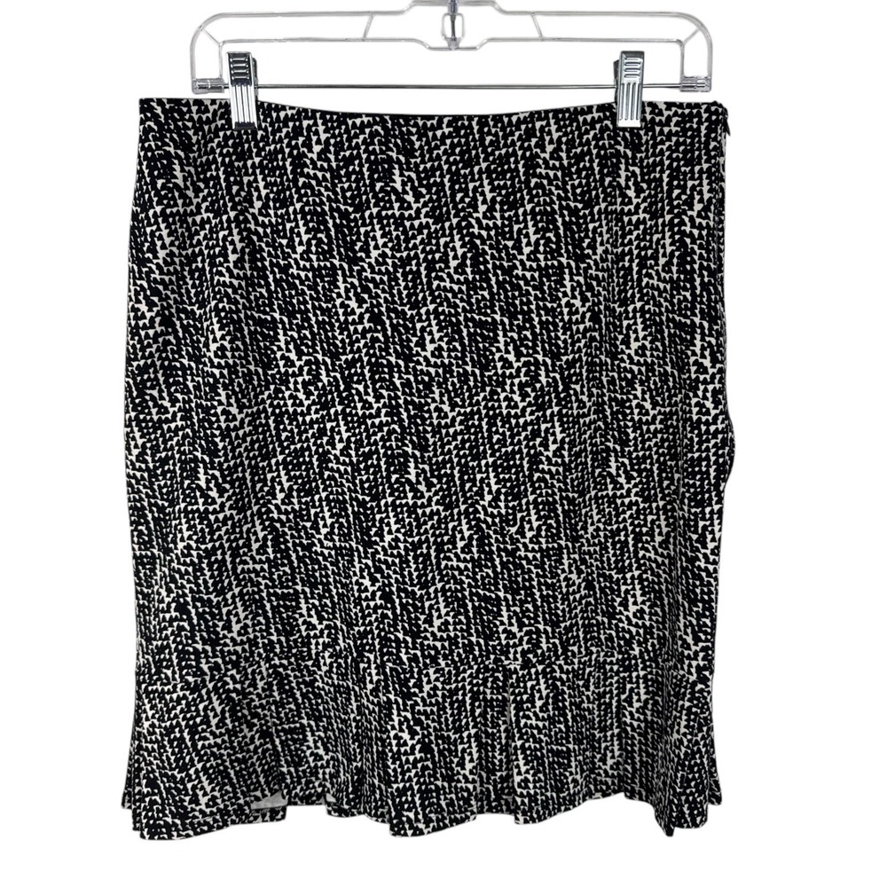 Ann Taylor‎ Women's 8 A-Line Skirt B&W Geometric Knit EUC